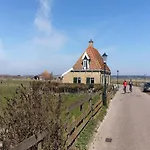 Feriehus In Texel Near Sandy Beaches Den Hoorn (North Holland)