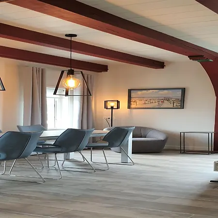 別荘 In Texel Near Sandy Beaches *